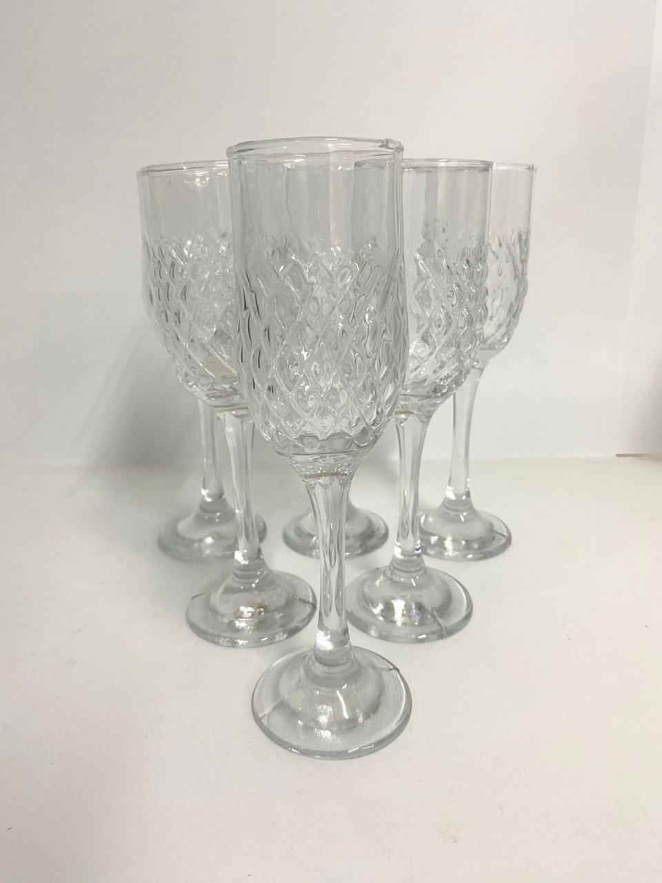 6 Peices  Set Elegant Wine glass Cut Dimand  Crystal-Style Glass – Premium Wine Decorative Drinkware glass