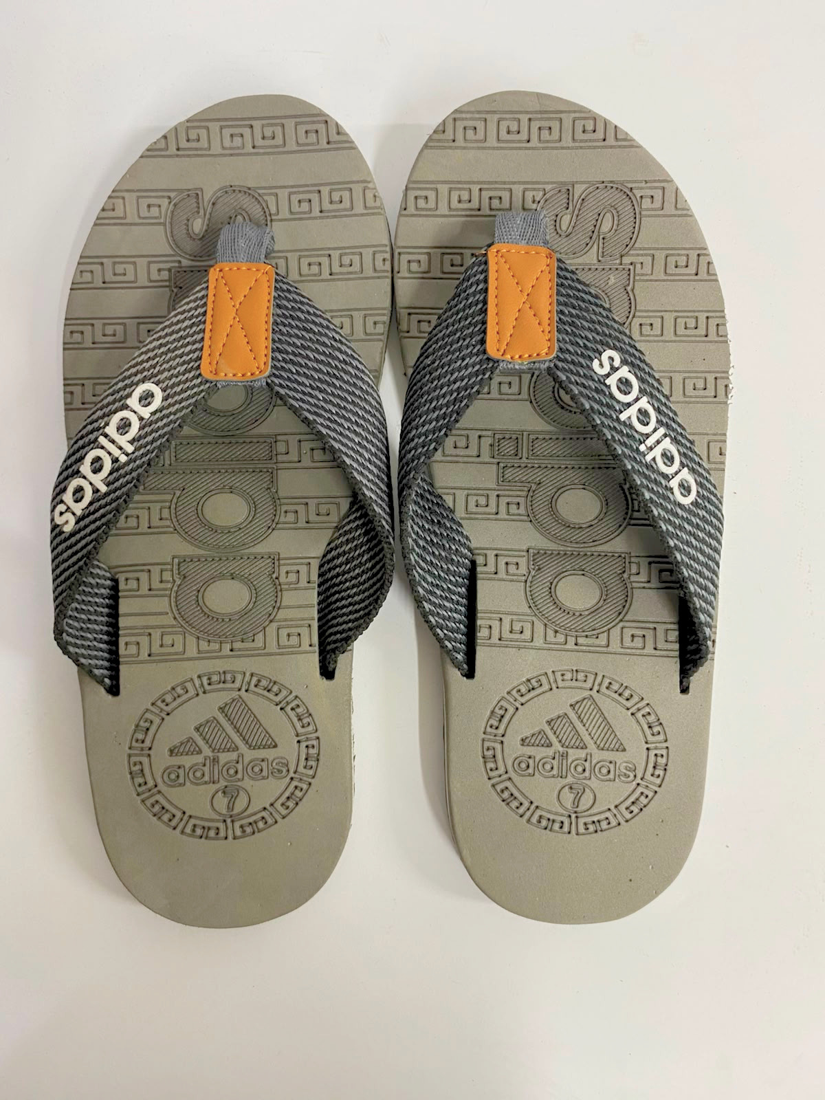 Adidas Men Flip Flops Comfort grey