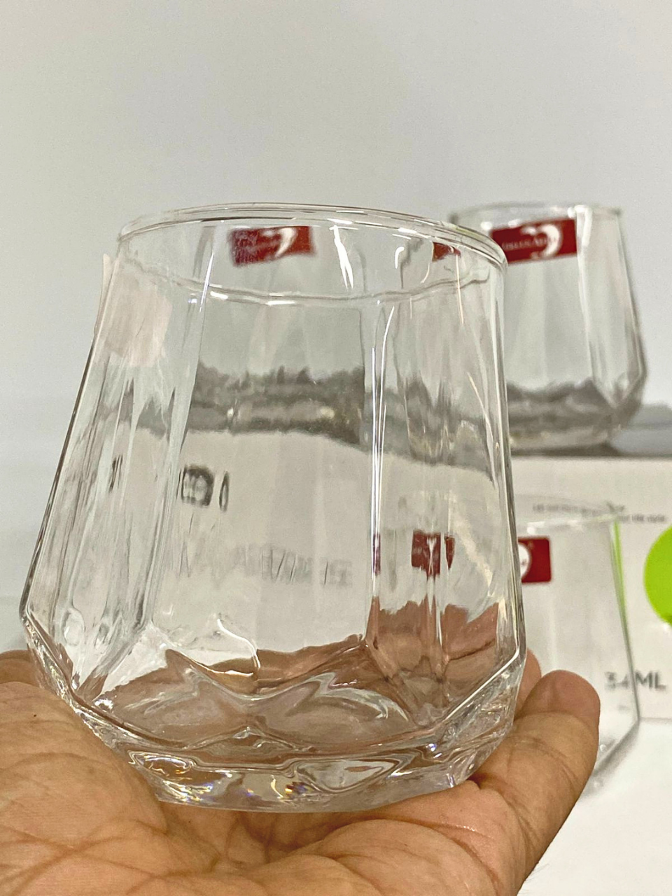 Deli Glassware 6-Piece Glass Set – Diamond Design | 340ml